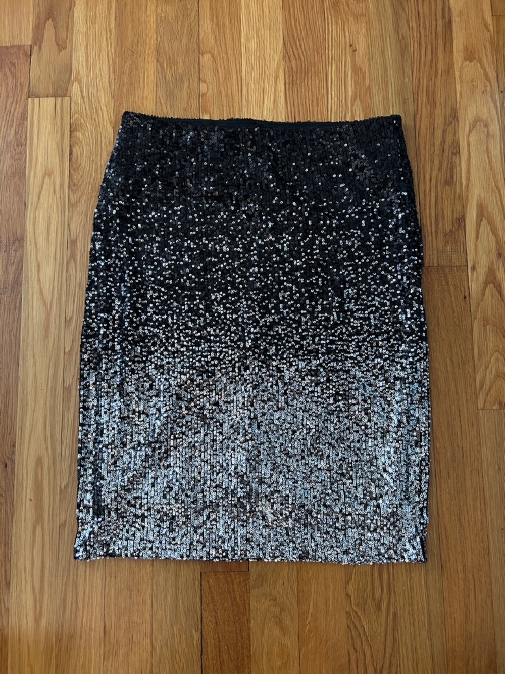 Cable & Gauge Black to Silver Ombre Sequin Pencil Skirt